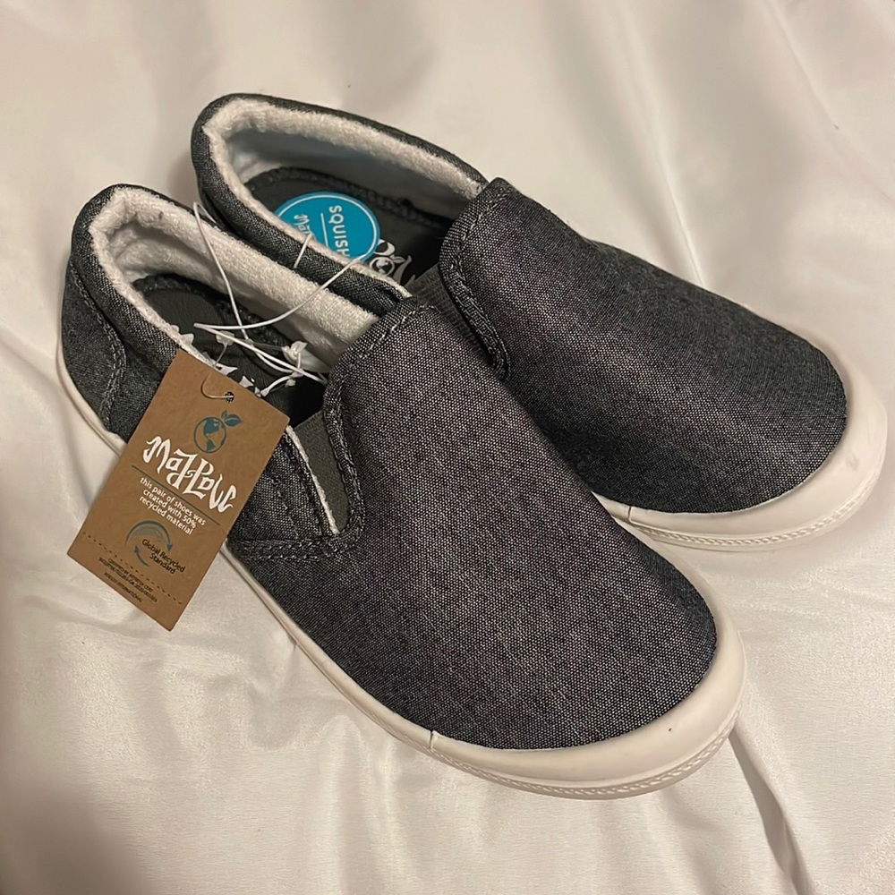 Women's Mad Love Kasandra Slip-On Canvas Sneakers